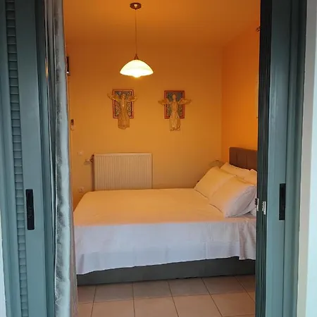 Sunny Spacious Maisonnette With Jacuzzi