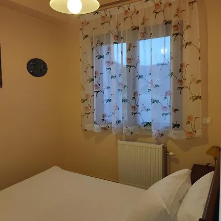 Sunny Spacious Maisonnette With Jacuzzi Σπίτι διακοπών
