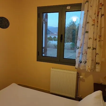 Sunny Spacious Maisonnette With Jacuzzi Σπίτι διακοπών Ερμιόνη